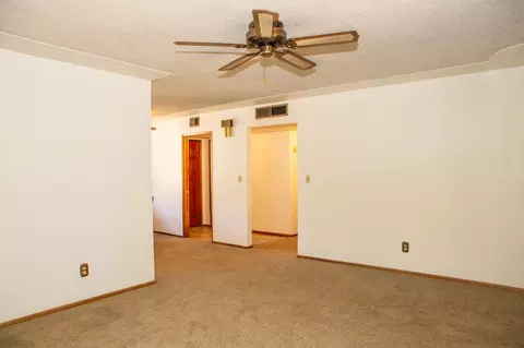 1892 Lindeena Ln, Redding, CA 96002 photo 12