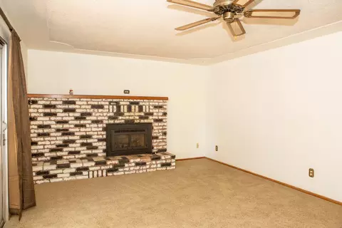 1892 Lindeena Ln, Redding, CA 96002 photo 11