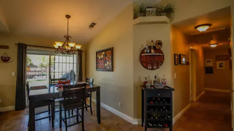 1540 Marigold Way, Redding, CA 96003 photo 11