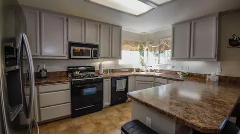 1540 Marigold Way, Redding, CA 96003 photo 6