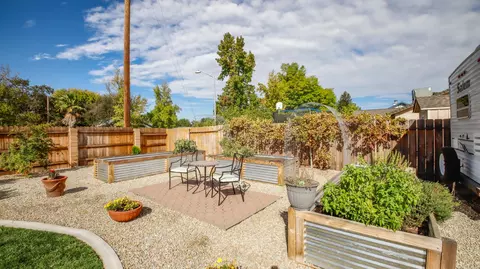 1540 Marigold Way, Redding, CA 96003 photo 3