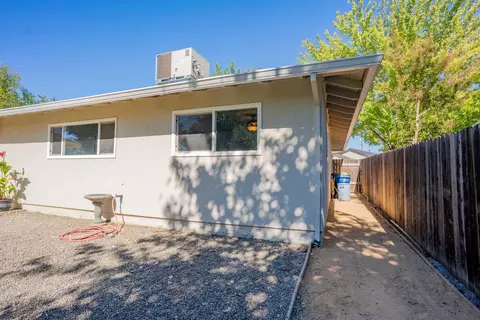 4081 Easter Ave, Redding, CA 96003 photo 33