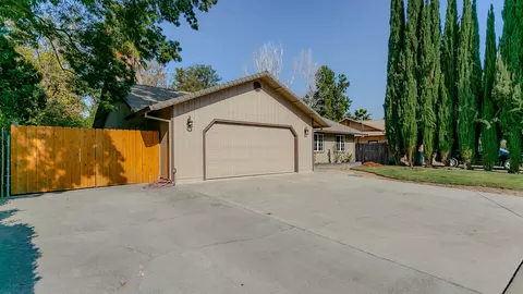 2950 Sporting Ct, Redding, CA 96001 photo 8