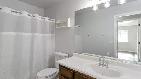2950 Sporting Ct, Redding, CA 96001 photo 23