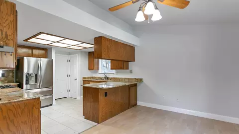 2950 Sporting Ct, Redding, CA 96001 photo 10