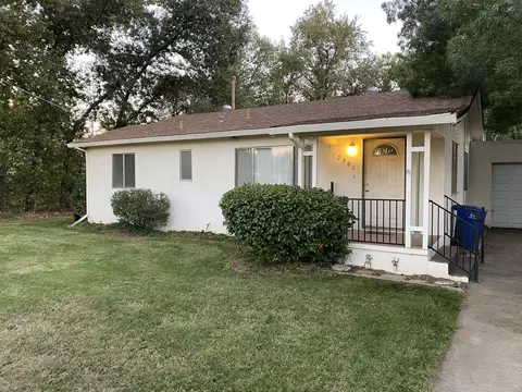 2381 Sacramento Dr, Redding, CA 96001 photo 1