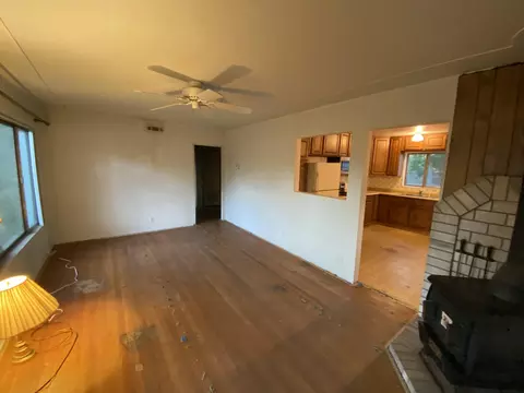 2381 Sacramento Dr, Redding, CA 96001 photo 9