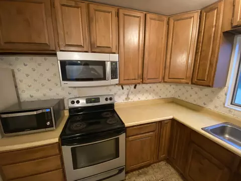 2381 Sacramento Dr, Redding, CA 96001 photo 11