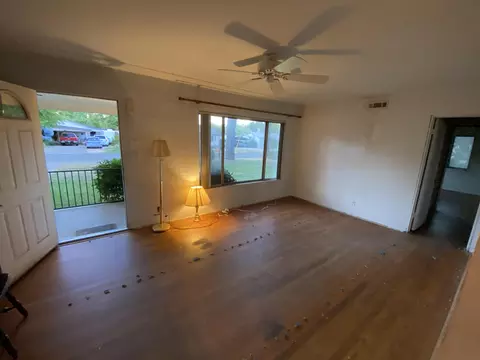 2381 Sacramento Dr, Redding, CA 96001 photo 4