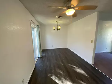 2517 Rosebud Ln, Redding, CA 96002 photo 4