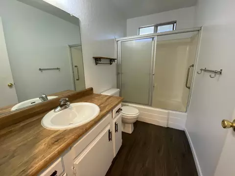 2517 Rosebud Ln, Redding, CA 96002 photo 5