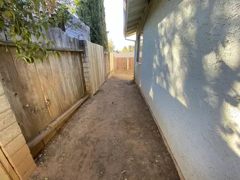 2517 Rosebud Ln, Redding, CA 96002 photo 30