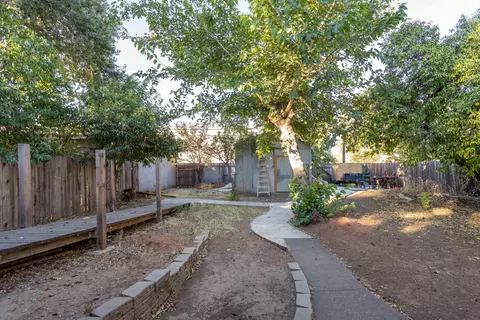 1116 Pine St, Redding, CA 96001 photo 27