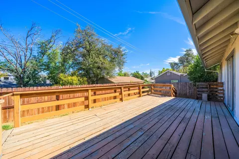 1745 Pleasant St, Redding, CA 96001 photo 28