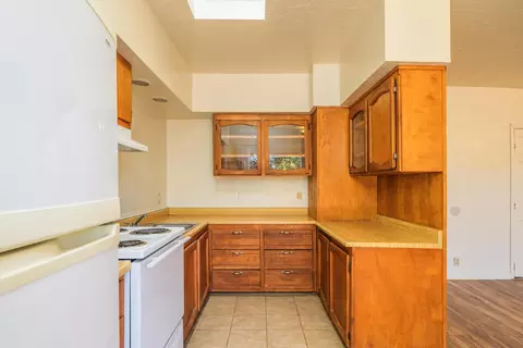 1745 Pleasant St, Redding, CA 96001 photo 14