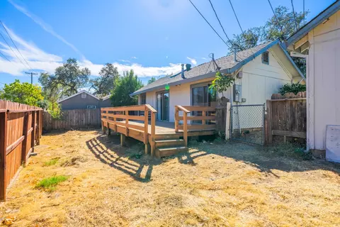 1745 Pleasant St, Redding, CA 96001 photo 25