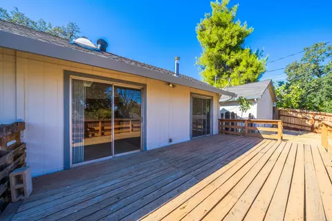 1745 Pleasant St, Redding, CA 96001 photo 30