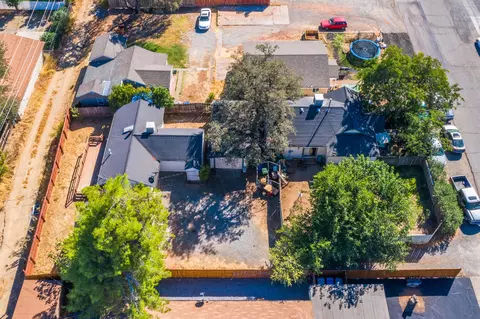 1745 Pleasant St, Redding, CA 96001 photo 1