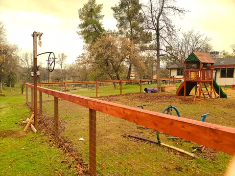 11700 Milton Park Ln, Redding, CA 96003 photo 33