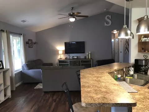 3449 Nathan Dr, Anderson, CA 96007 photo 4