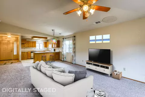 528 Monet Walk, Redding, CA 96001 photo 4