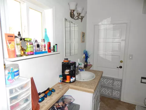 1067 A B California St, Redding, CA 96001 photo 29