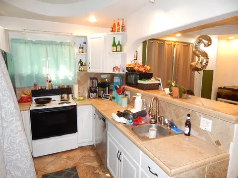 1067 A B California St, Redding, CA 96001 photo 9