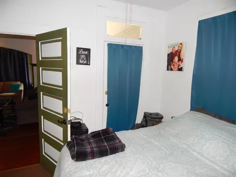 1067 A B California St, Redding, CA 96001 photo 28