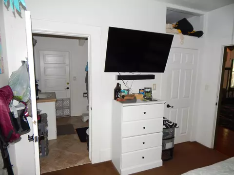 1067 A B California St, Redding, CA 96001 photo 27