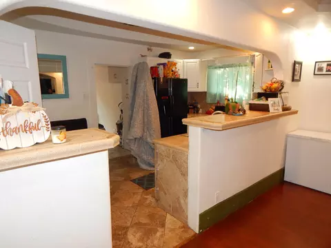 1067 A B California St, Redding, CA 96001 photo 11