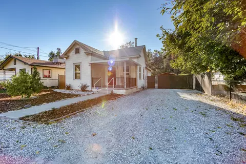 2756 Henderson Rd, Redding, CA 96002 photo 2