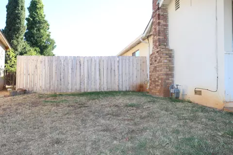 2657 Belladonna St, Redding, CA 96002 photo 3