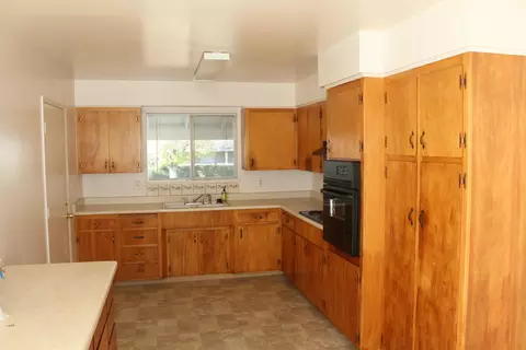 2657 Belladonna St, Redding, CA 96002 photo 6