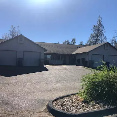 5377 Valleyridge Dr, Redding, CA 96003 photo 1