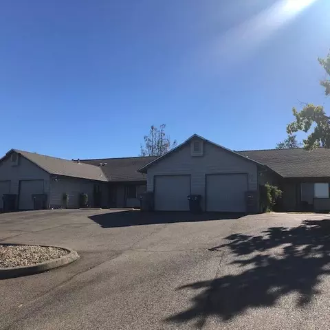 5377 Valleyridge Dr, Redding, CA 96003 photo 2