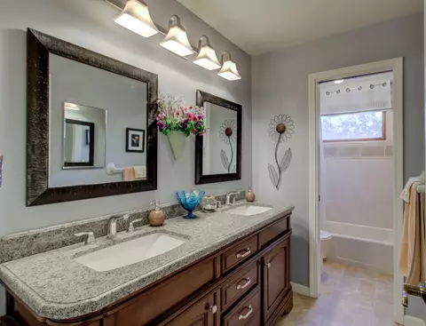 19296 Roxie Ln, Redding, CA 96003 photo 37