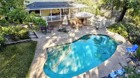 19296 Roxie Ln, Redding, CA 96003 photo 62