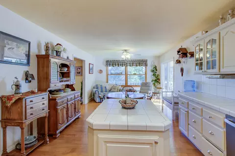 19296 Roxie Ln, Redding, CA 96003 photo 24