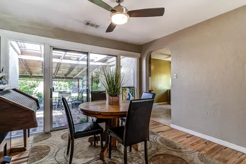 910 Lincoln St, Redding, CA 96001 photo 3