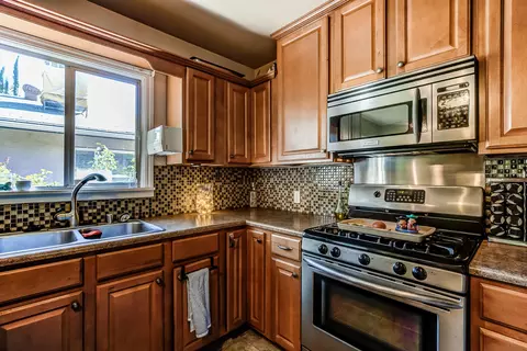 910 Lincoln St, Redding, CA 96001 photo 9