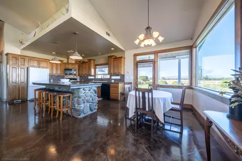 7100 Garth Dr, Anderson, CA 96007 photo 55
