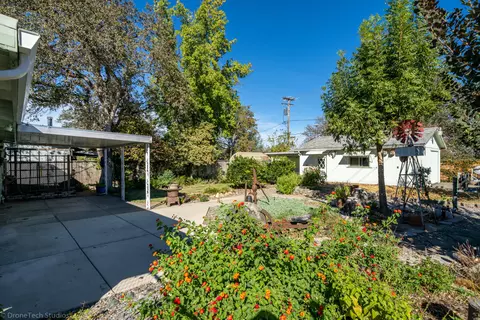1555 Pleasant St, Redding, CA 96001 photo 4