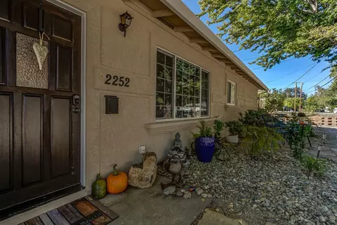 2252 London Ave, Redding, CA 96001 photo 2