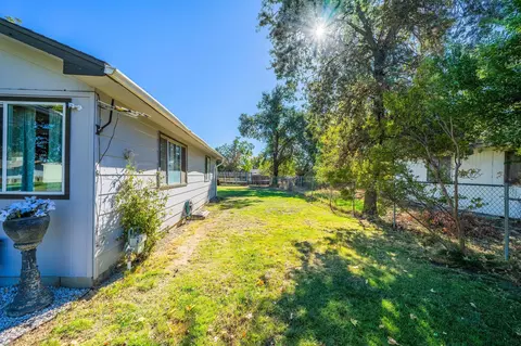 19849 Loop St, Anderson, CA 96007 photo 16