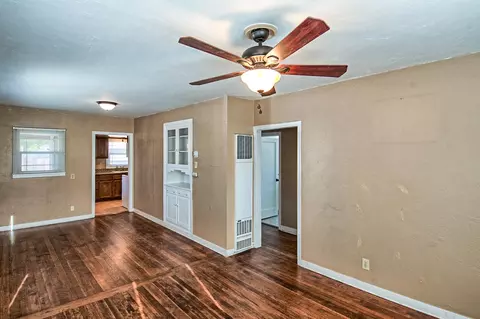 1112 Grange St, Redding, CA 96001 photo 6