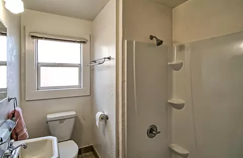 1112 Grange St, Redding, CA 96001 photo 11