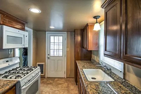 1112 Grange St, Redding, CA 96001 photo 17