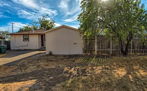 1112 Grange St, Redding, CA 96001 photo 20