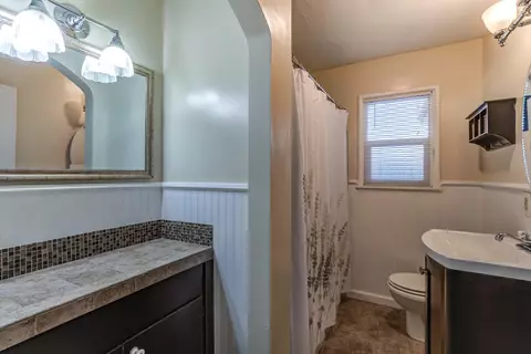 3415 Sunset Dr, Redding, CA 96001 photo 20