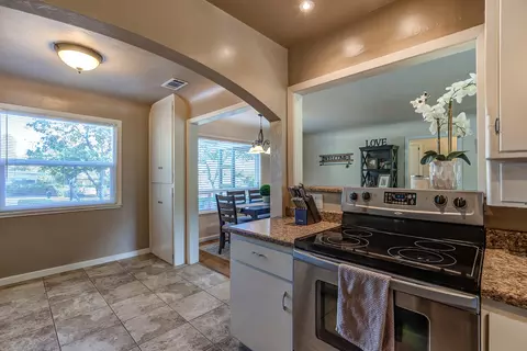 3415 Sunset Dr, Redding, CA 96001 photo 13